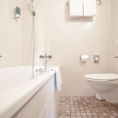 Hotel Alte Post By Mountain 2*