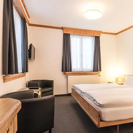 Hotel Alte Post By Mountain 2*