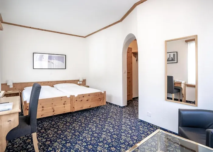 Alte Post By Mountain