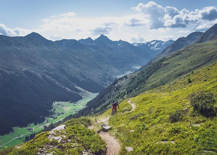 Hotel Alte Post By Mountain